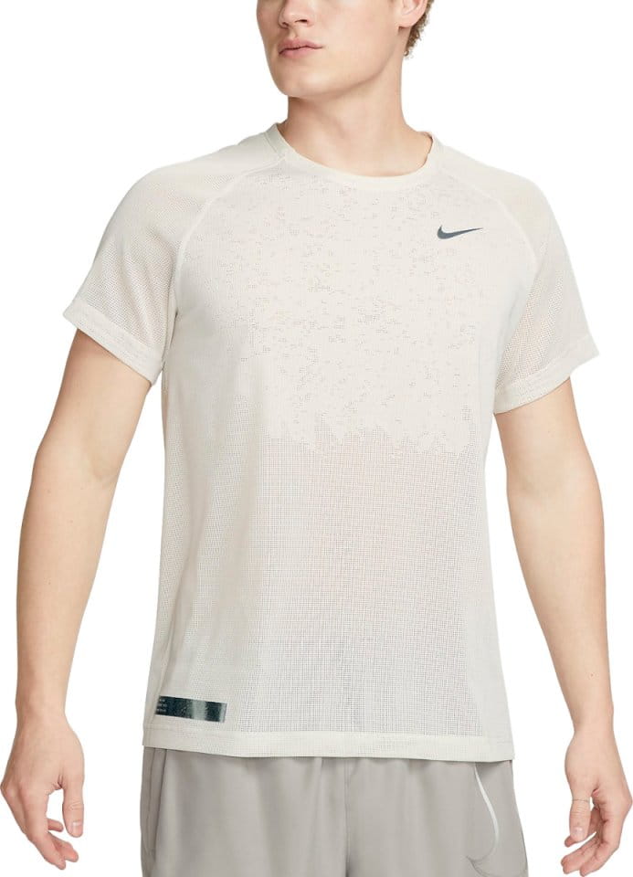 Pánské běžecké tričko s krátkým rukávem Nike Dri-FIT ADV Run Division TechKnit